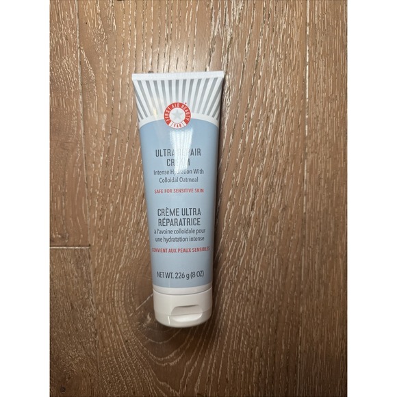First Aid Beauty Ultra Repair Cream 8 oz New Sealed - Picture 1 of 4